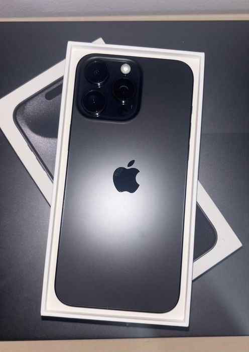 iPhone 15 PRO MAX Black Titanium 256 GB stare EXCELENTĂ - Sănatate 83%