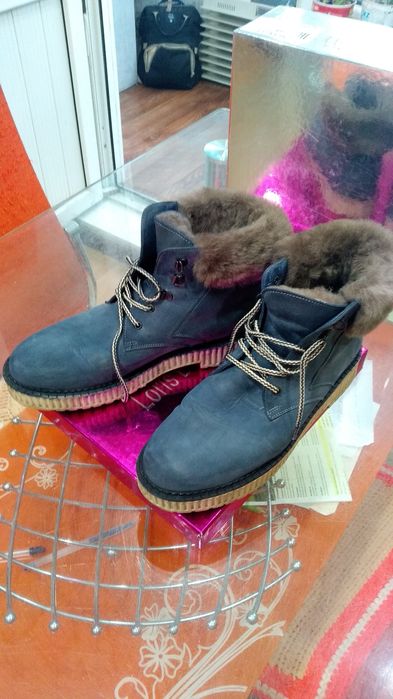 Женские ботинки из натурального меха