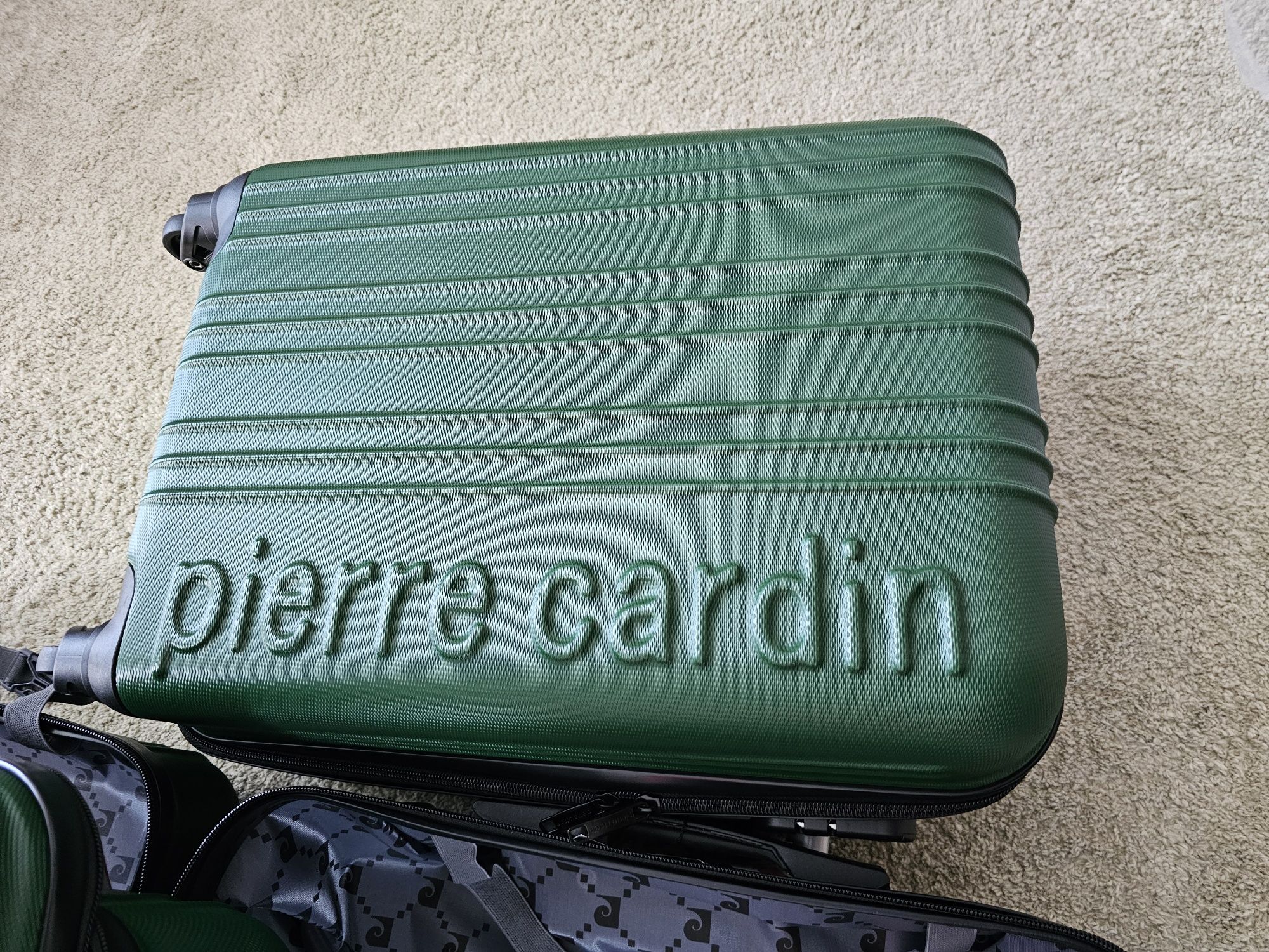 Set 3 Trolere Pierre Cardin mic, mediu, mare