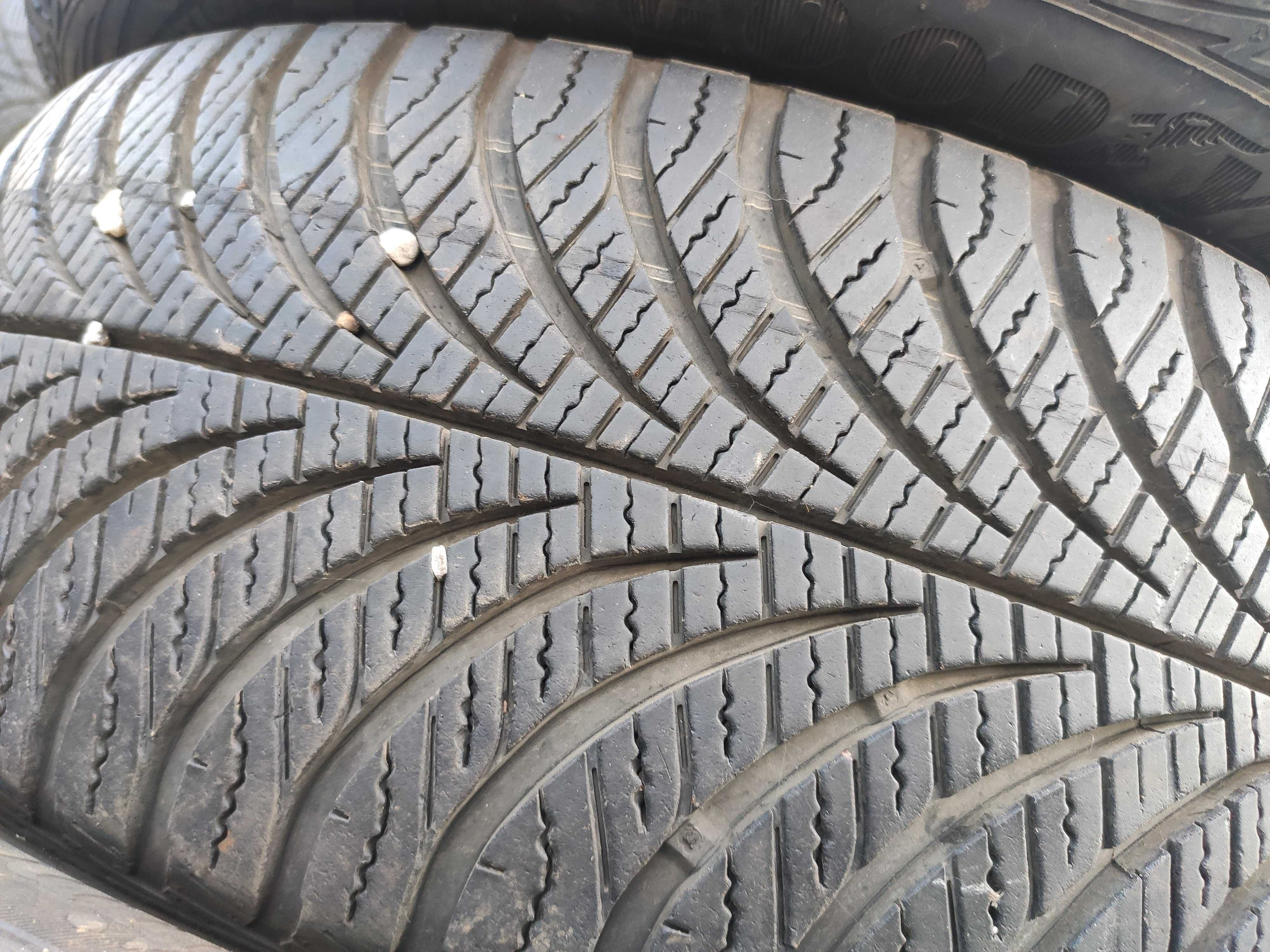 2бр Всесезонни гуми 195 55 16 - Goodyear