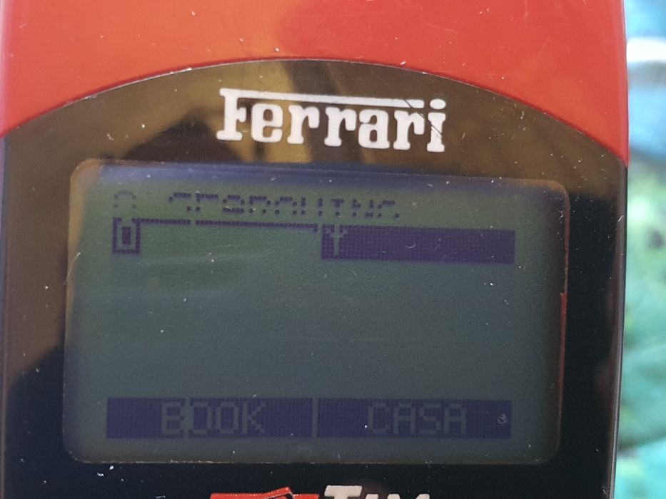 Hagenuk Ferrari, telefon 2g al anilor '90, editie limitata, baterie ok