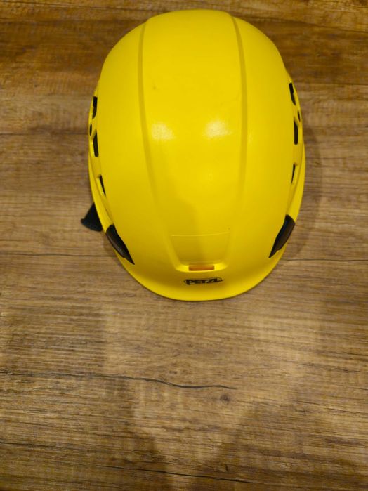 Продавам каска Vertex Vent