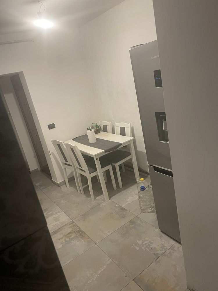 vând apartament 2 camere PARTER  ZONA 0 CENTRU LOC PARCARE