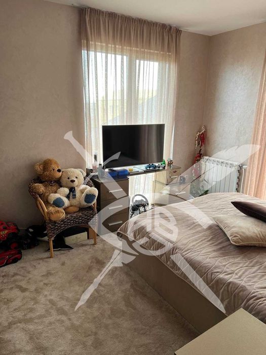 Продава се Тристаен апартамент в София, Хладилника - 88 кв.м за 4432 €/кв.м - Снимка #8