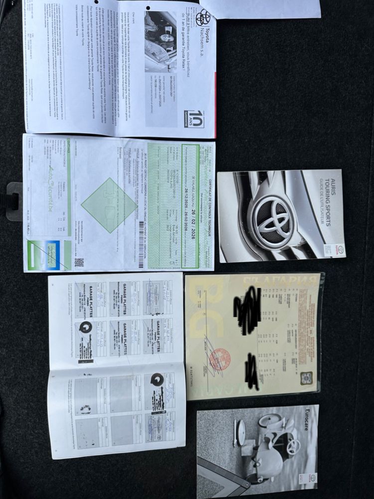 Продавам Тойота Аурис 2019 г