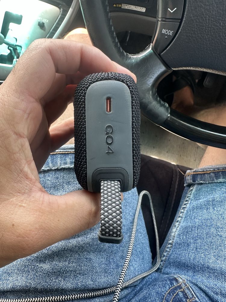 Jbl go 4 почти новый