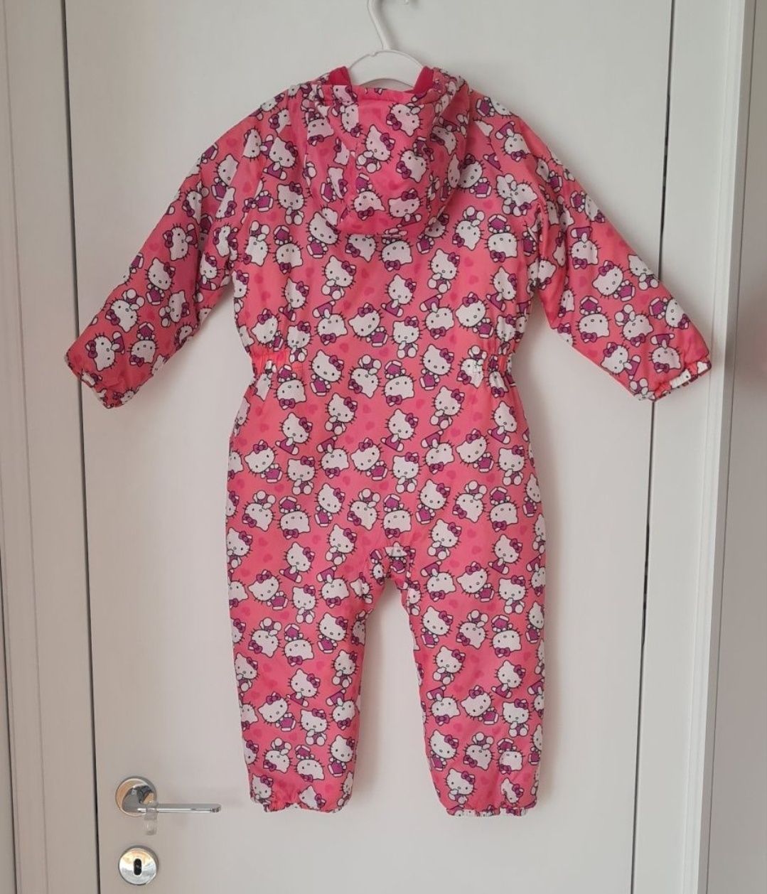 Космонавт 3-4 г. Hello kitty + подарък палто Okaidi, Гащеризон N