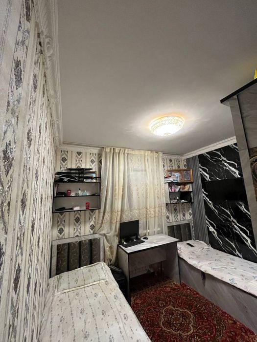 3 xonalik srochna sotiladi
