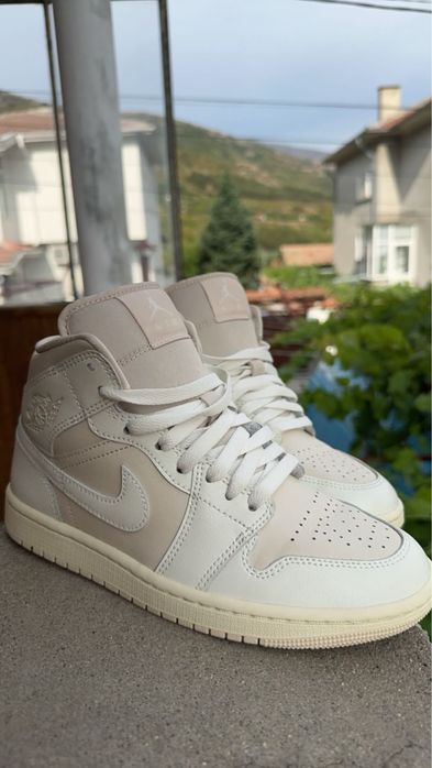 Nike Air Jordan 1