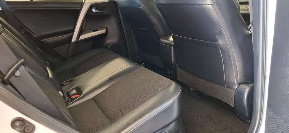 Toyota Rav4 хибрид