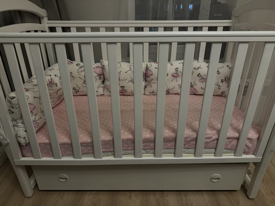 Продается кроватка манежка