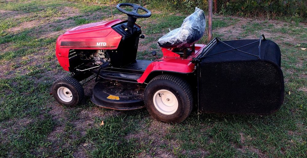 tractoras tuns iarba cu cos mtd 17hp