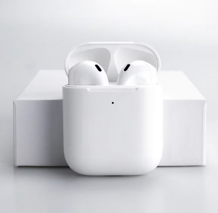 Безжични слушалки i700, Със зареждащ кейс, Бял