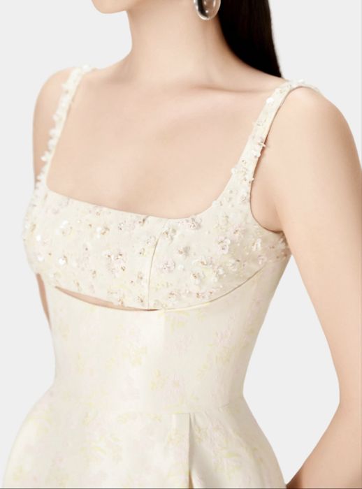 Продам коктельное платье ELISABETTA FRANCHI (нежно розового оттенка)