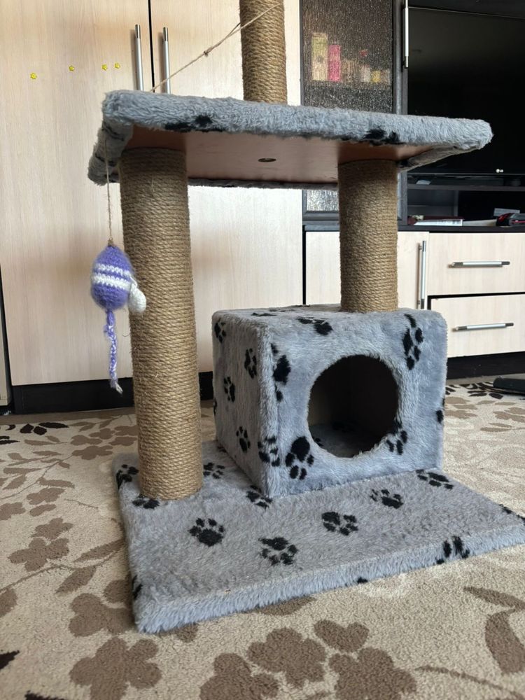 Кошачий домик-когтеточка