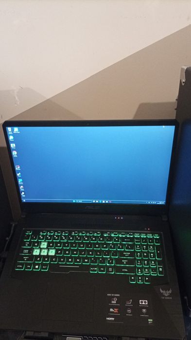 Laptop Asus tuf17''gaming +doua boxe active