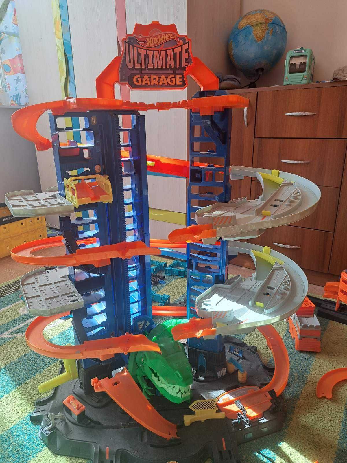 Hot Wheels колекция писта, Ултимет гараж