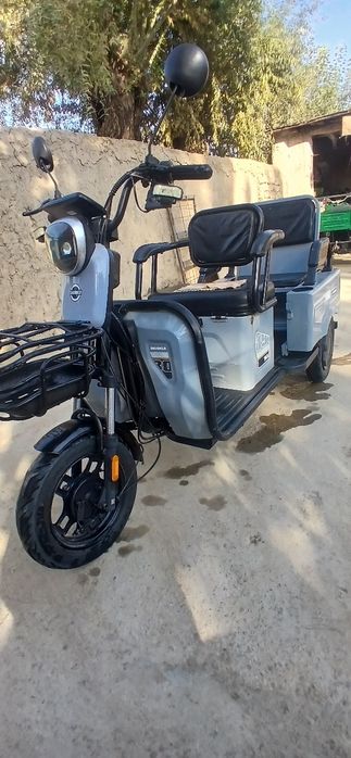 Skuter bonvi 3 balonli sotiladi