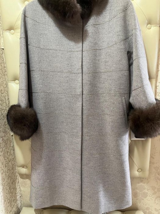 Пальто с мехом ламы