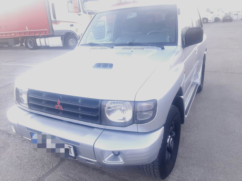 Mitsubishi Pajero MK2