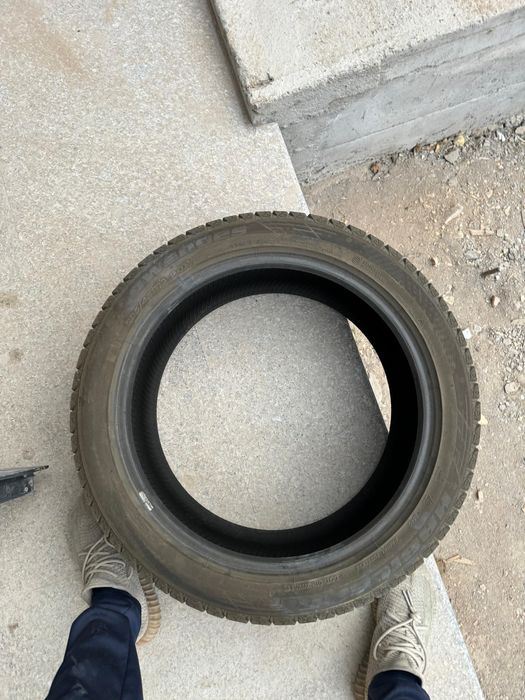 продам шины почти новая в идеальном состоянии. зимние шины