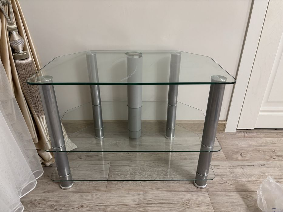 Стеклянный стол универсальный