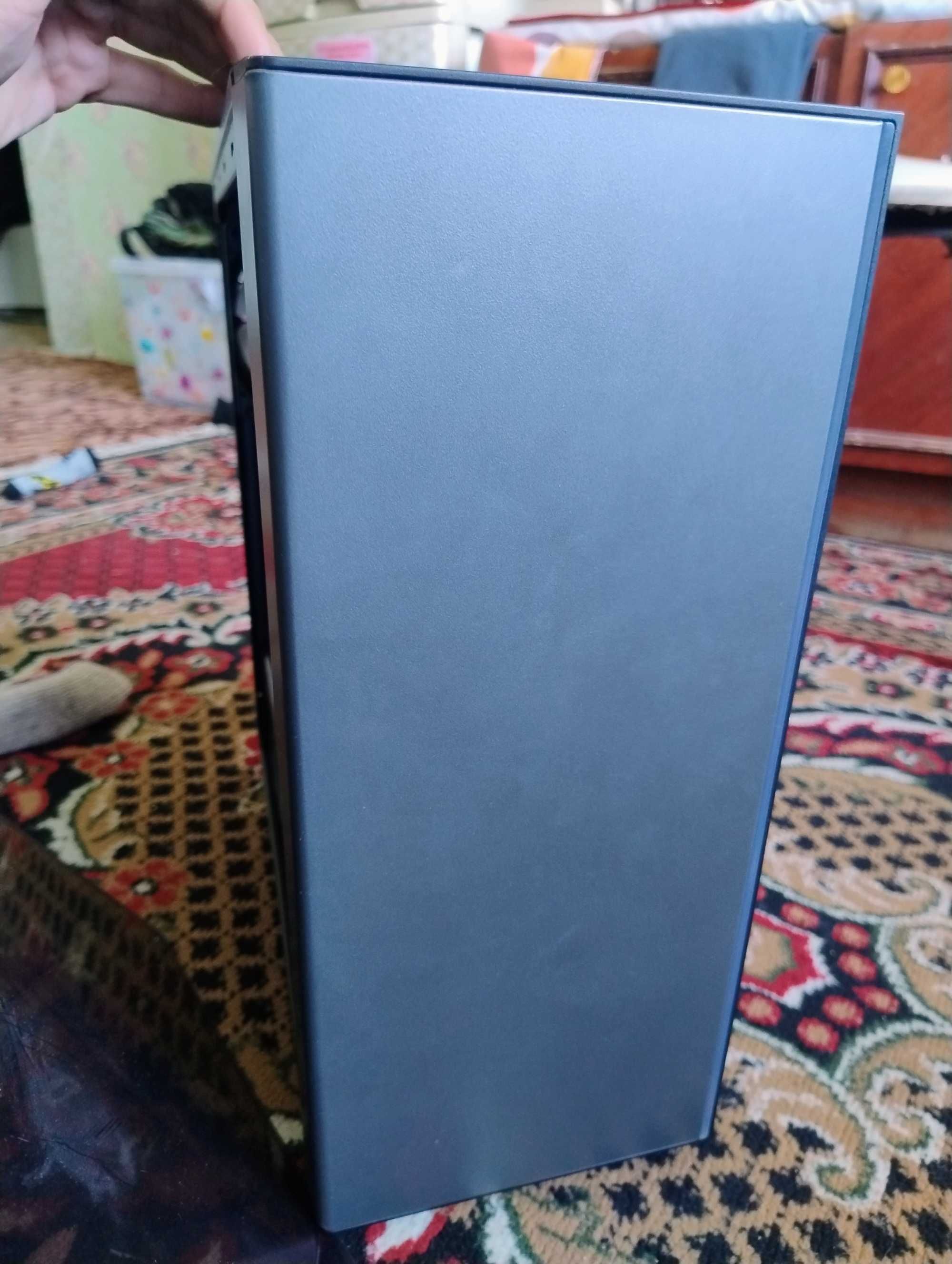 Продам компьютер (игровой)