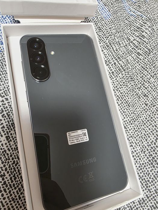 SAMSUNG  A 56 Чисто нов