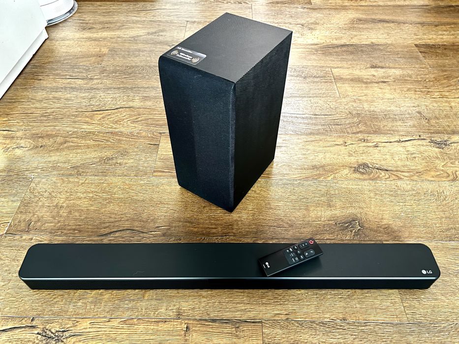 Soundbar LG SN4 / БЕЗЖИЧЕН СУБУФЕР + Саундбар 300W