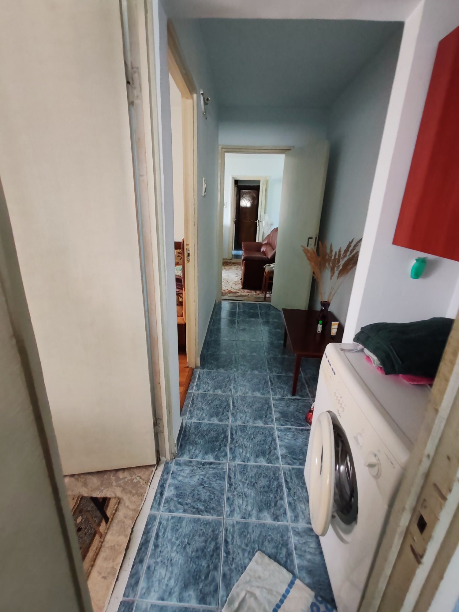 Vând apartament ORIZONT - 85000 euro