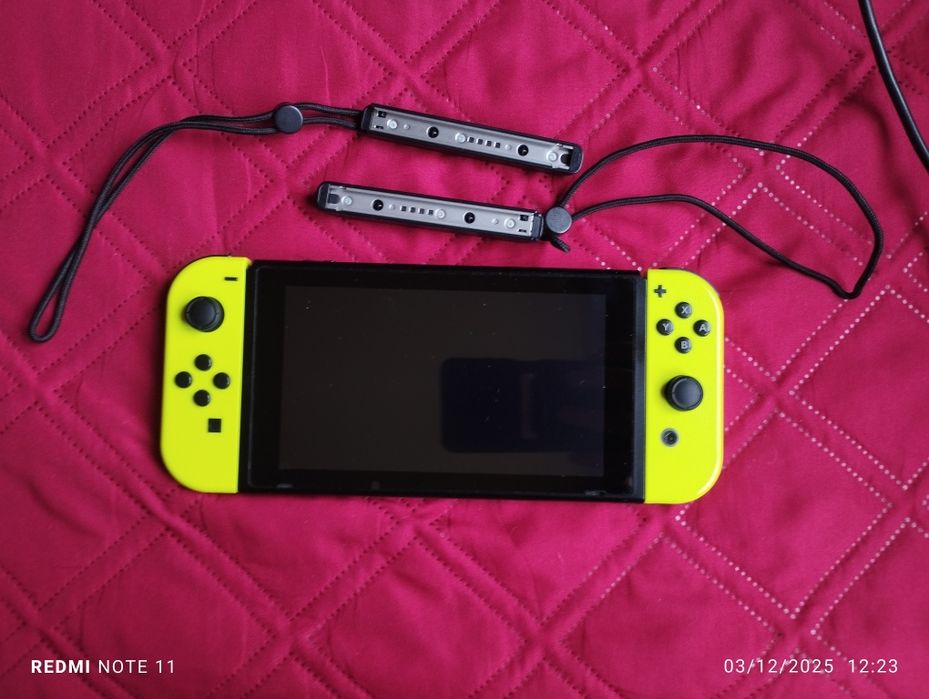 Nintendo switch с два калъфа