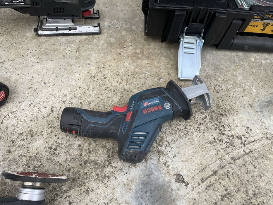 Vand scule bosch 12v