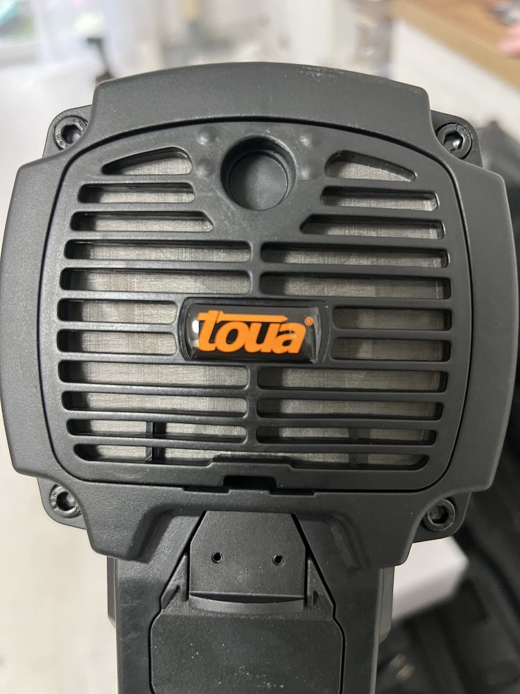 Pistol cuie toua NOU, cuie si gaz