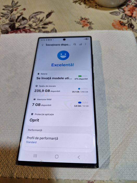 Samsung Galaxy S23 Ultra – 256 GB / 12 GB RAM