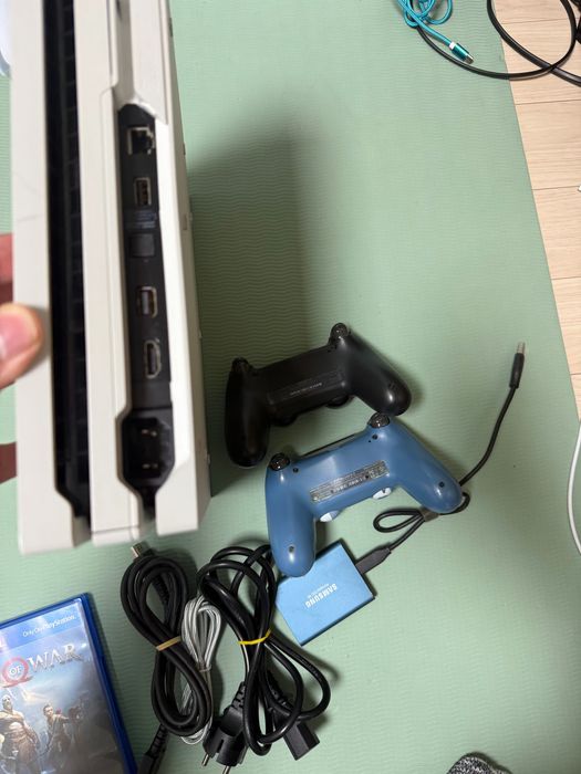 PlayStation 4 pro 1tb ssd