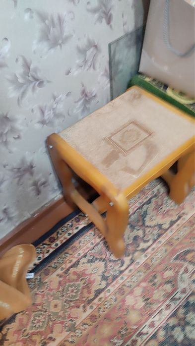 Продается кухонный уголок со столом