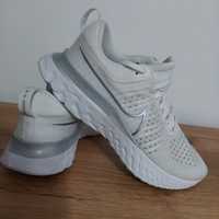 Vând adidași Nike React Infinity Run marimea 40,măsoară 25.5 cm