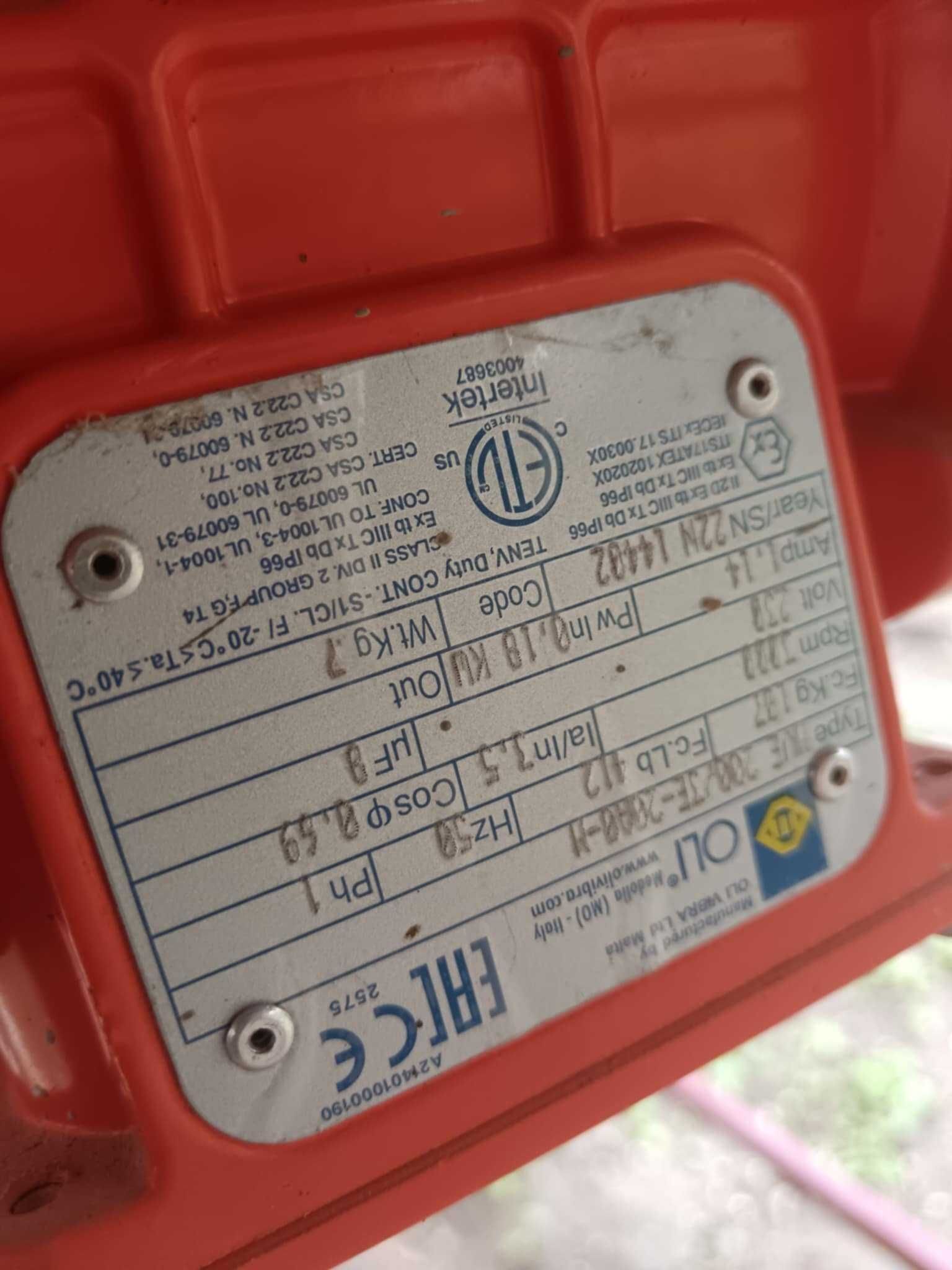 Masă de vibrație pentru făcut pavele!