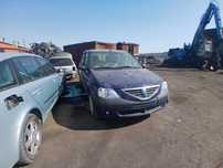 Dezmembrez dacia logan