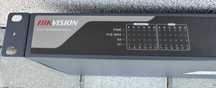 Switch 24 porturi PoE Hikvision
