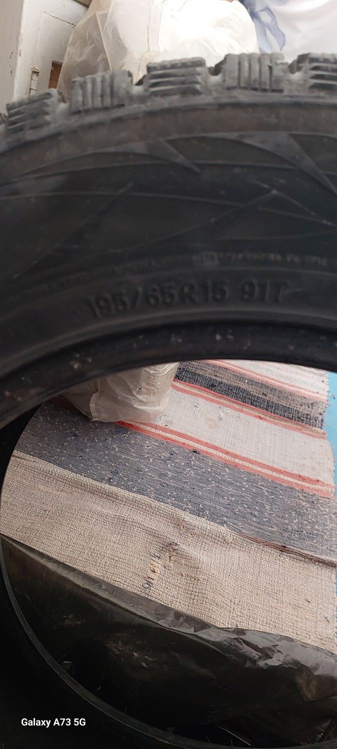 Продаётся шины 195/65r15