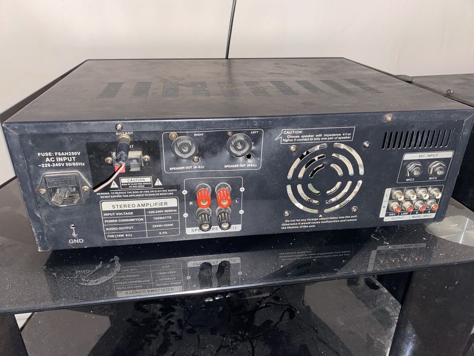 Amplificator stereo Vlliodor Defect