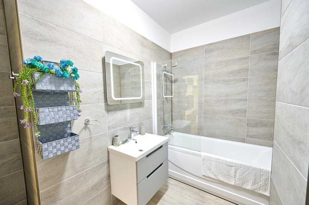 Proprietar Vand apartament in complexul Alezzi beach resort