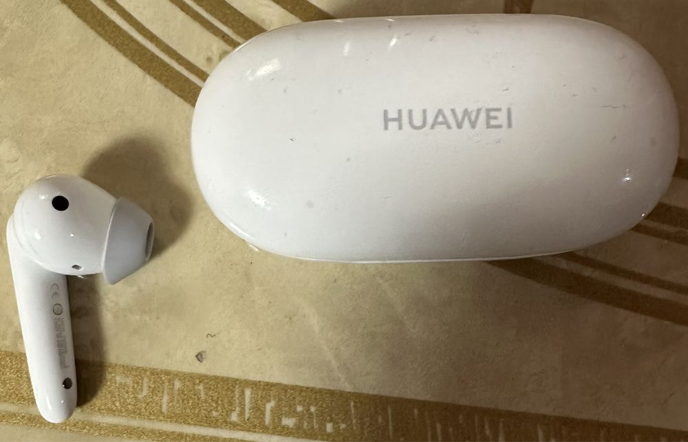 Наушники Huawei