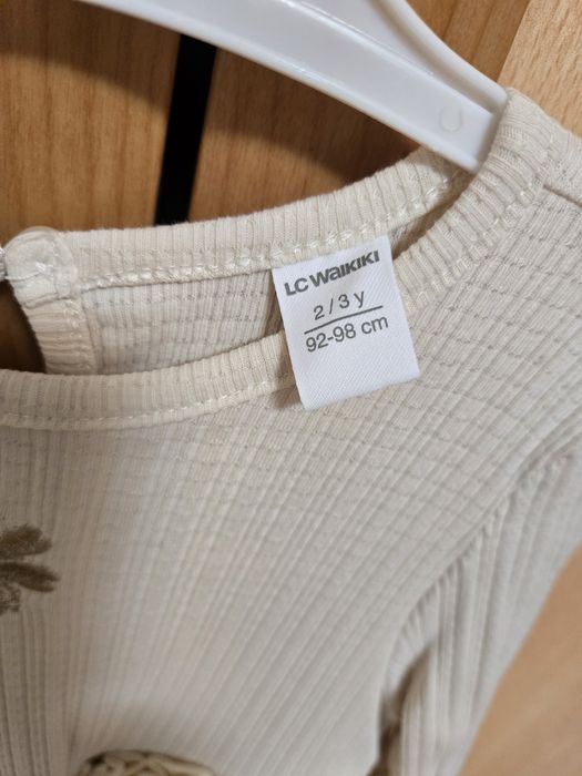 Рокли за момиче размер от 2 до 3 годинки.