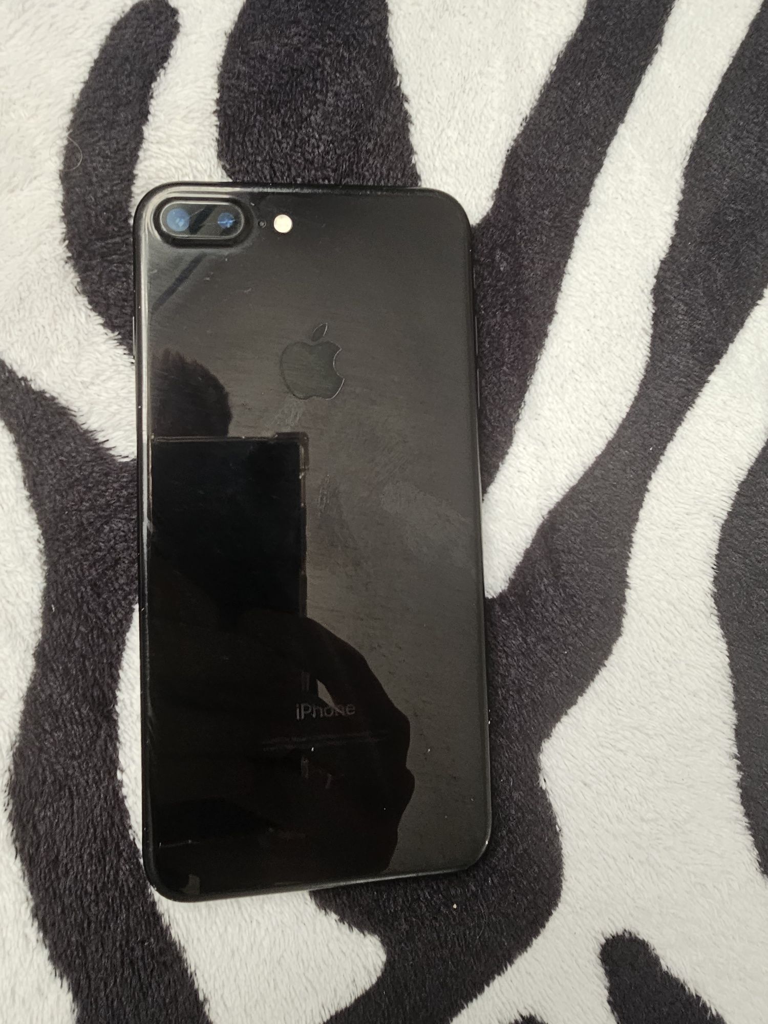 Iphone 7 plus black mirror