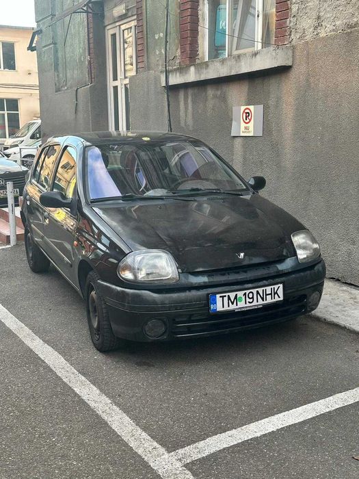 Inchiriez masina Renault Clio  pentru Glovo / Wolt ~ Timisoara / Arad