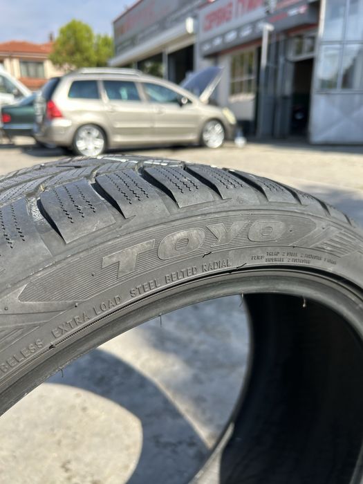 Зимни гуми Toyo 255/35/19