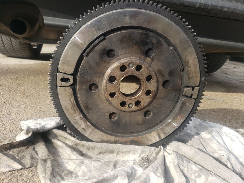 Маховик за бмв е 39 2.5d 163кс