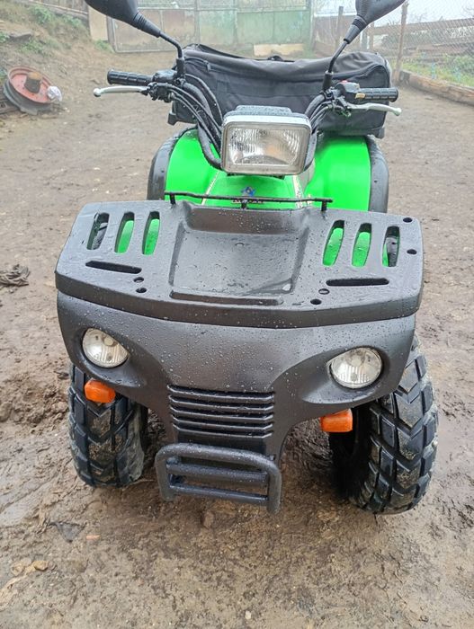 Vând ATV de 180cc foarte bun de funcționare recin a dus din Germania